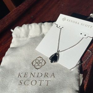 Teardrop long necklace